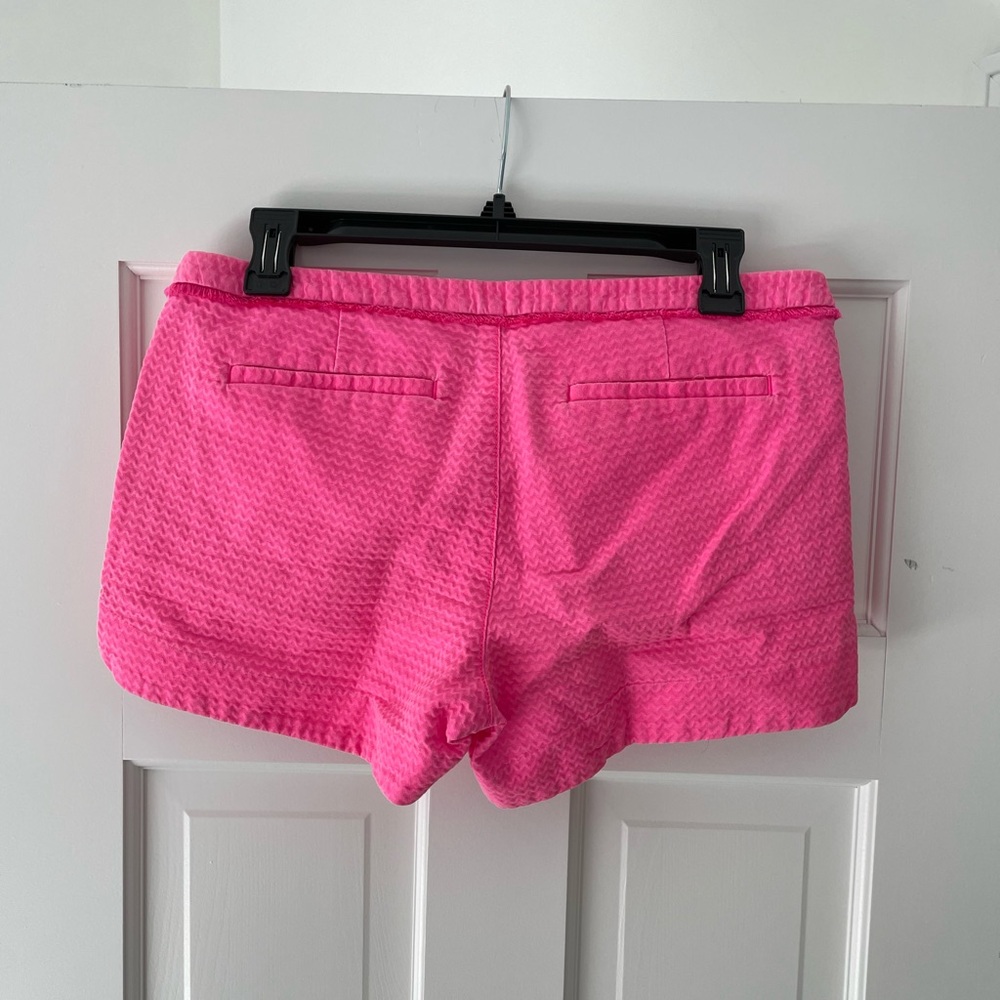Hot pink Lilly Pulitzer Adie shorts size 4 textured